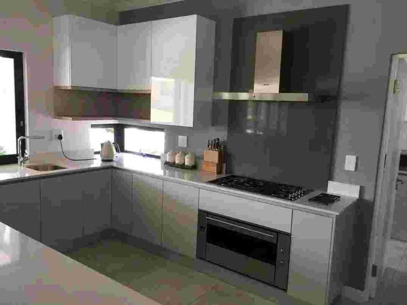Work by designerhub home kitchens , photo 4